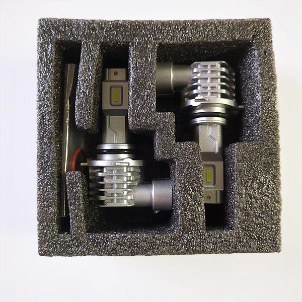 LEDヘッドライトバルブ 2個セット HB3 取付簡単 ポン付け感覚【新品】【箱破れ品】 トラクタ−などに 部品 パーツ ●d19a2275