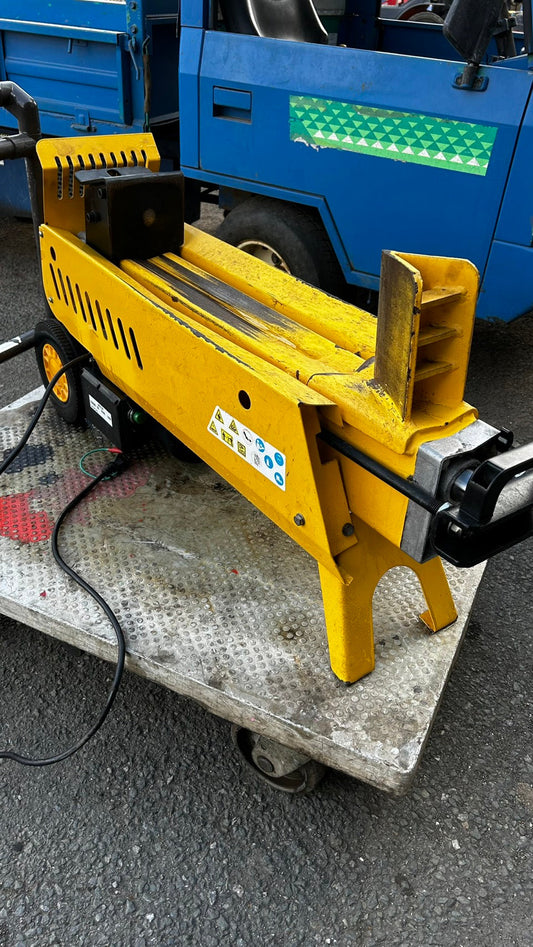 【電動薪割り機のオイル吹き出し修理事例】｜福農産業 LS7T-52 久留米市 農機具整備