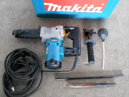 A20h3577 MAKITA マキタ HR3520 ハンマードリル 35mm 50-60Hz 100V 1050W 11A | 中古農機具の買い取りと販売の専門店｜GT  Agri