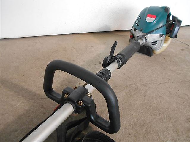 Bh3498 Makita マキタ Em256 肩掛式草刈機 24 5cc ループハンドル仕様 整備済み 動画有 中古農機具の買い取りと販売の専門店 Gt Agri